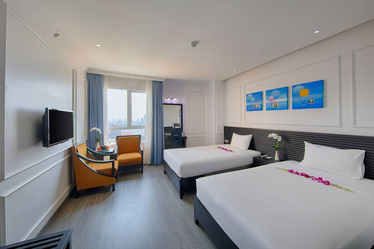 Habitación superior con 2 camas individuales, vistas a la ciudad | Vistas a la ciudad