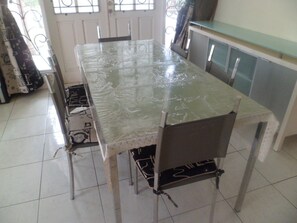 Restauration dans la chambre