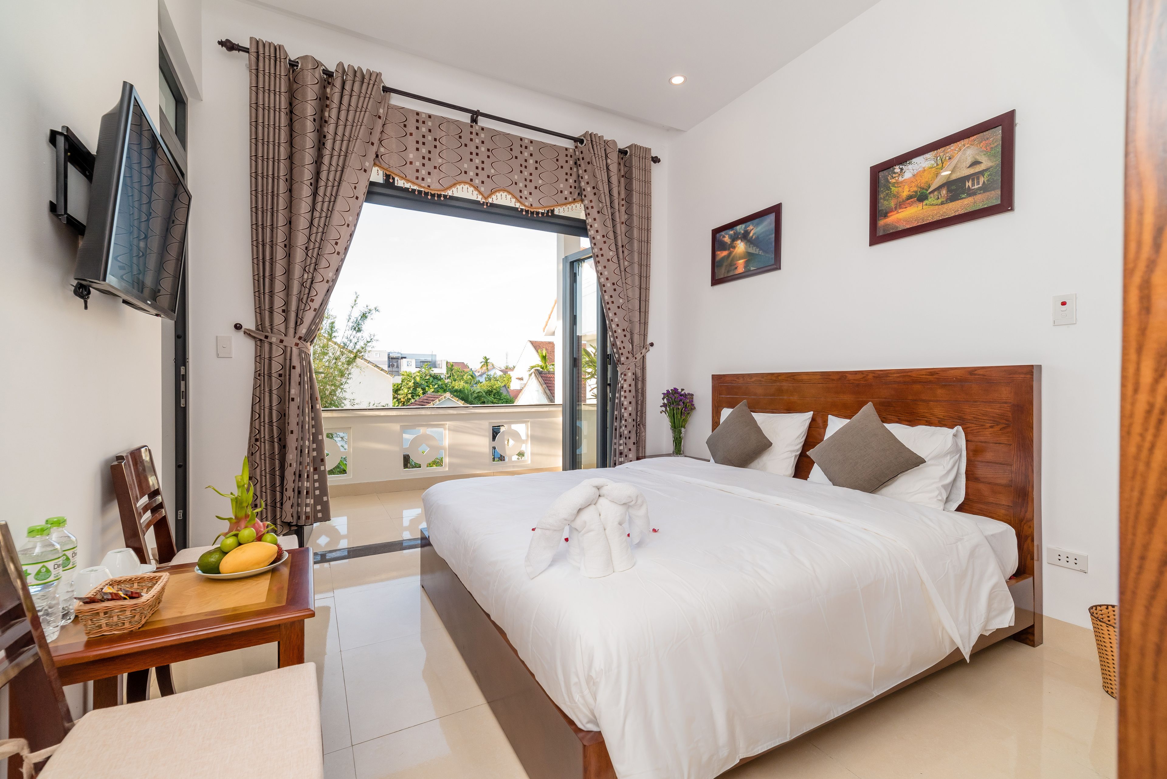 family room, 2 bedrooms, pool view | egyptian cotton sheets, premium bedding, memory-foam beds, minibar