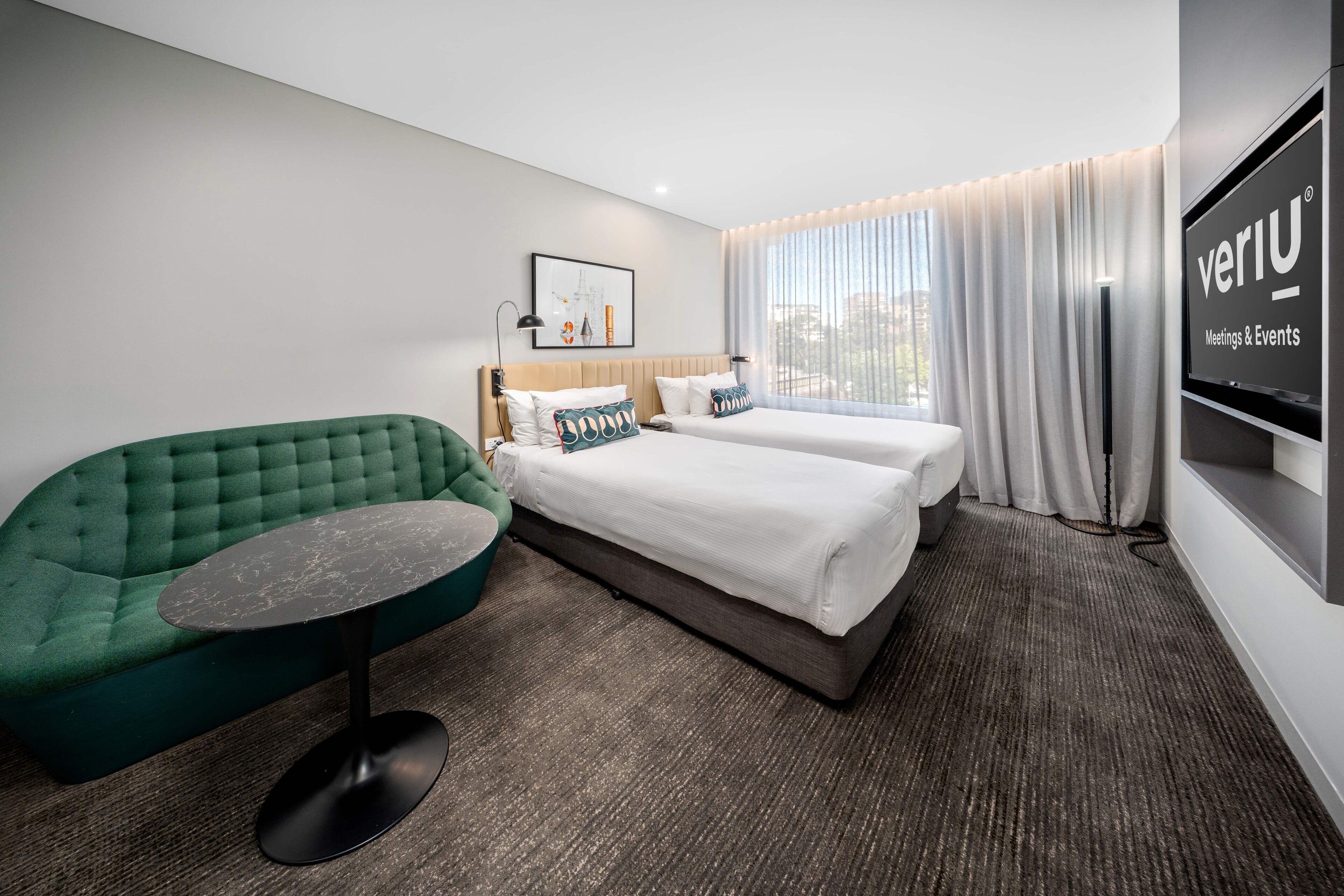 Studiosviitti, 2 yhden hengen sänkyä (Veriu) | Minibaari, tallelokero huoneessa