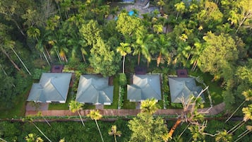 Teak Cottage | 1 bedroom, minibar, individually furnished, blackout curtains