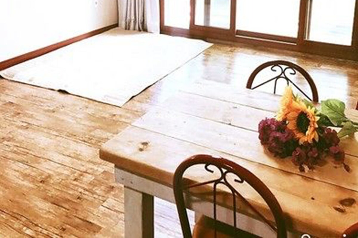 Family Room (28 PY) | WiFi (free)