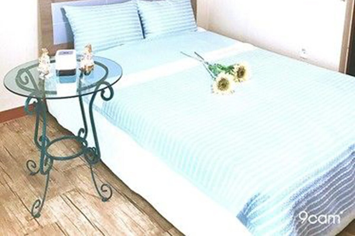 Double Room (13 PY) | WiFi (free)