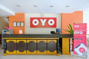 Quầy tiếp tân