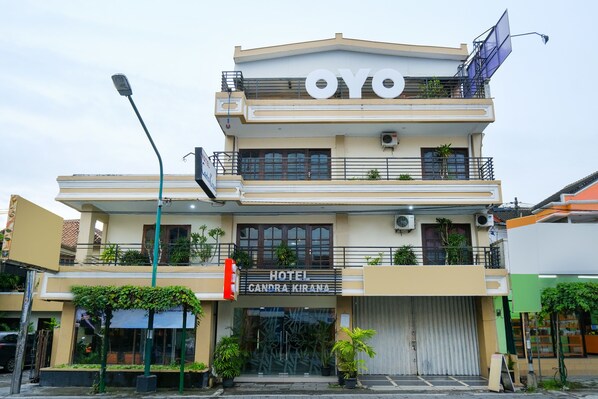 Exterior - OYO 206 Hotel Candra Kirana (Yogyakarta)
