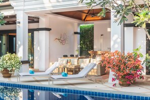Villa Magnolia with Private Pool | วิวริมน้ำ