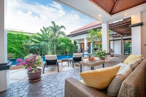 Villa Frangipani with Private Pool | Ausblick vom Zimmer