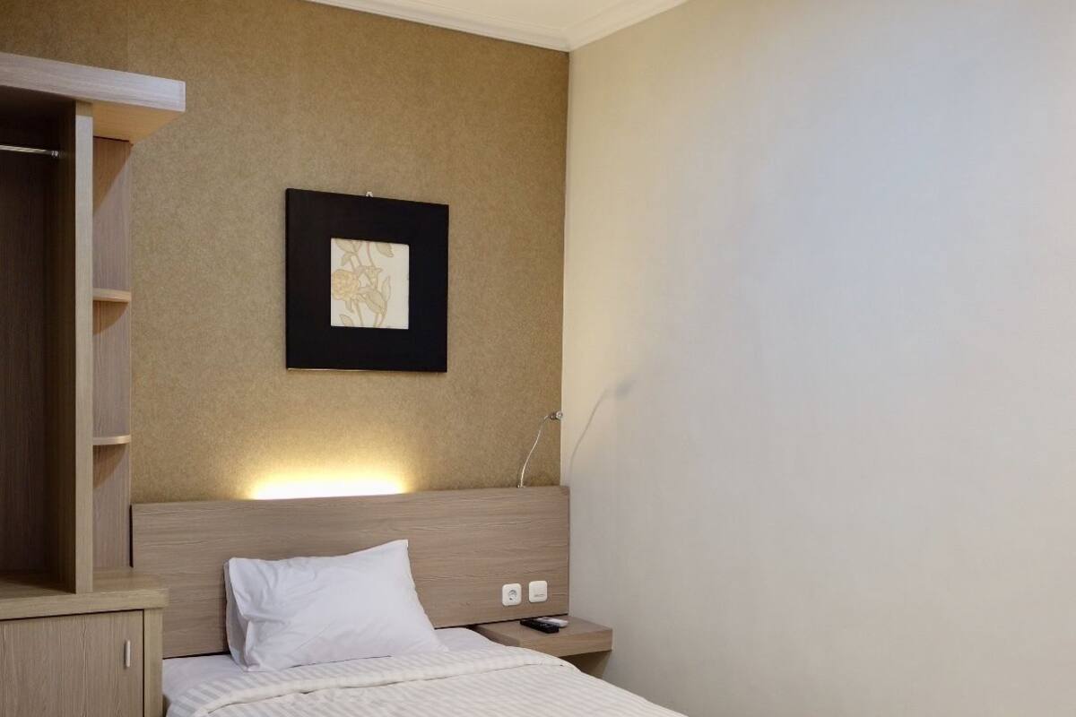Standard Single Room, Non Smoking