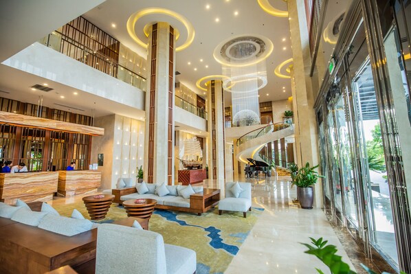 Lobby - Central Luxury Ha Long Hotel (Ha Long)