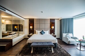 Minibar, in-room safe, desk, soundproofing