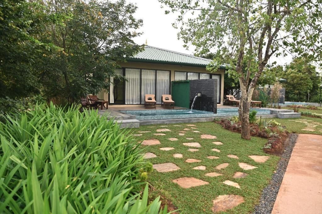 KING'S SUPERIOR WITH PRIVATE PLUNGE POOL | Minibar, in-room safe, desk, blackout drapes