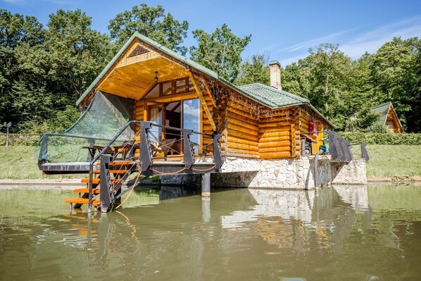Sauna, hot tub, steam room, Turkish bath/hammam - Bukhta Vikingiv (Lviv)