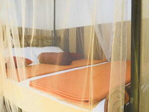 Budget Double Room | Free WiFi, bed sheets - Ella City Reach Hostel (Ella)