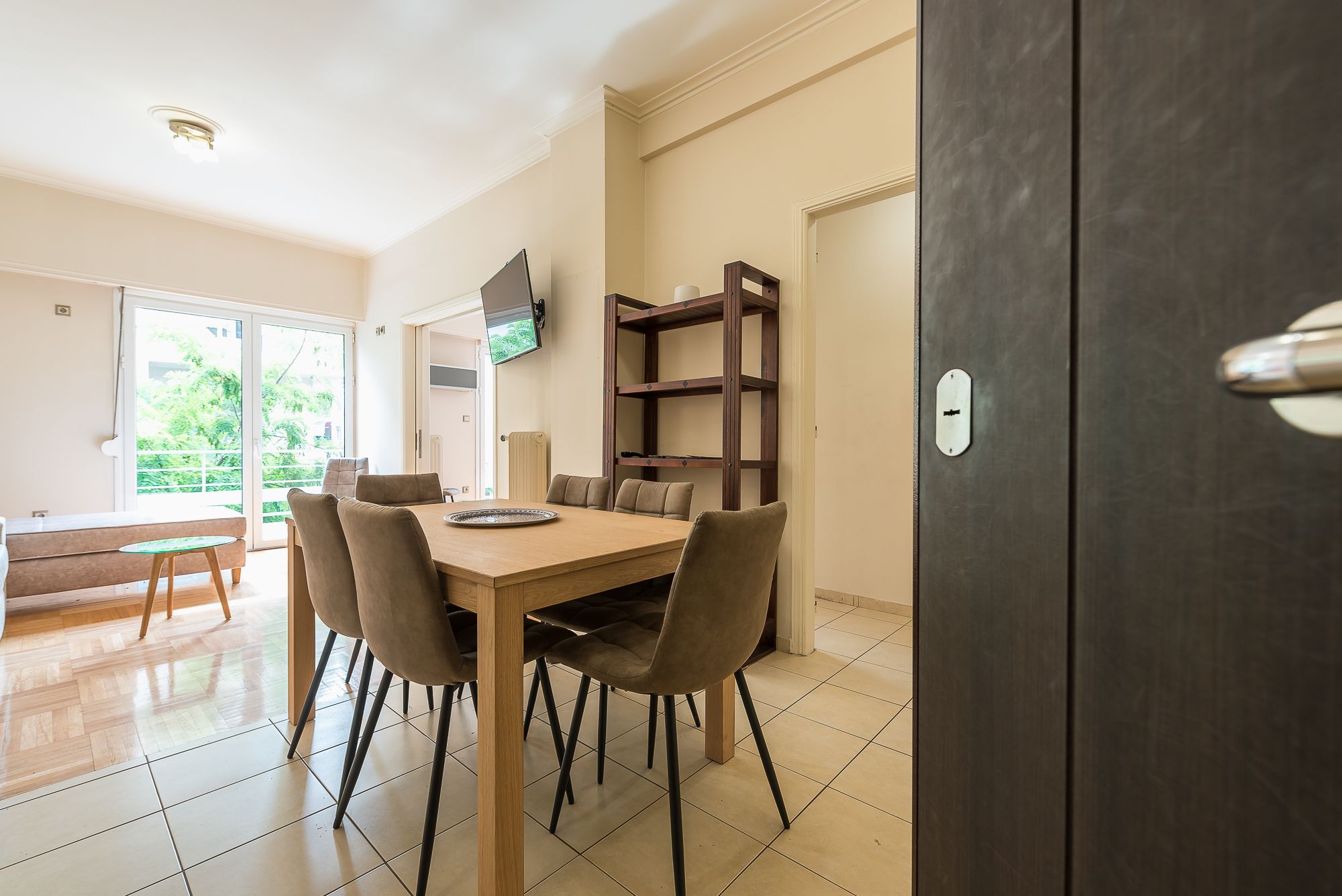 Apartment | Living area | Flat-screen TV