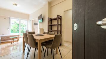 Apartment | Living area | Flat-screen TV