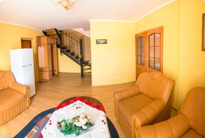 Lägenhet - 4 sovrum | Skrivbord, ljudisolering, strykjärn/strykbräda och gratis wi-fi