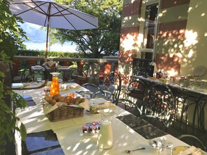 Desayuno completo incluido todos los días