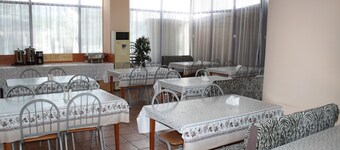 Turkestan Hotel
