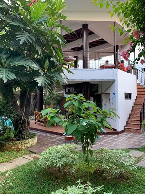 Exterior - St Vincent Cottages Dee and Timmy Side (Boracay Island)