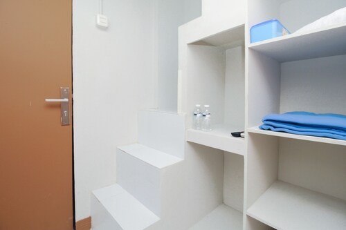 Kamar Keluarga Syariah Cendrawasih