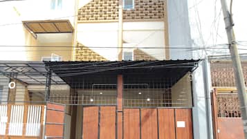 Bagian depan properti