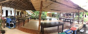 Outdoor dining - Rob and Fred's Resort (Boracay Island)