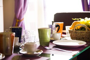 Suite Studio Ville (Leonardo) | Restauration dans la chambre