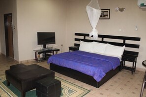 Executive Room, Non Smoking | Desk, blackout curtains, free WiFi, bed sheets - Dohas Hotel and Restaurant (Bo)