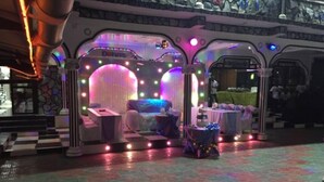 Pernikahan indoor