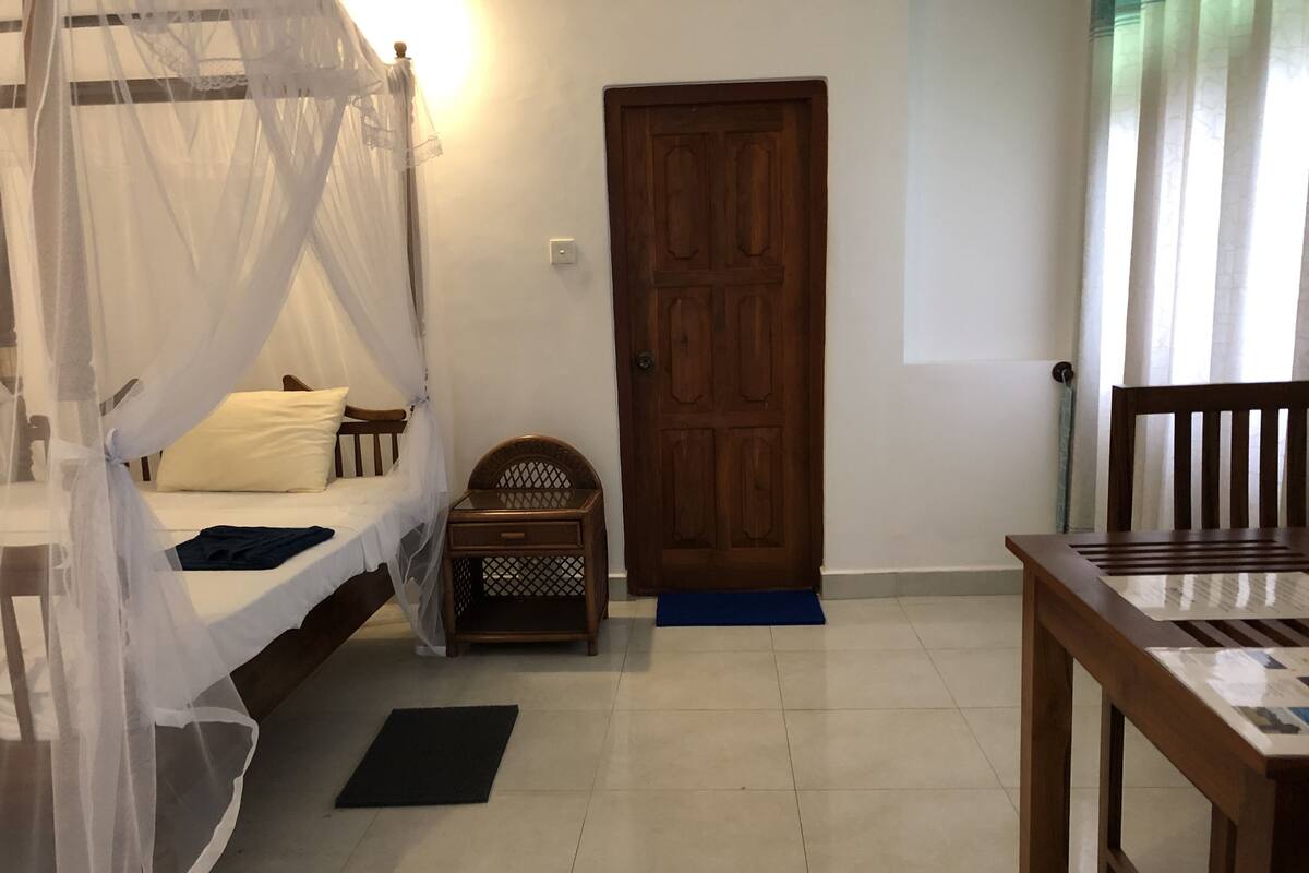 Deluxe Double A/C Room, Garden View | In-room safe, desk, soundproofing, free WiFi