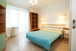 Huoneisto, tupakointi kielletty | Työpöytä, silitysrauta/-lauta, ilmainen Wi-Fi, vuodevaatteet