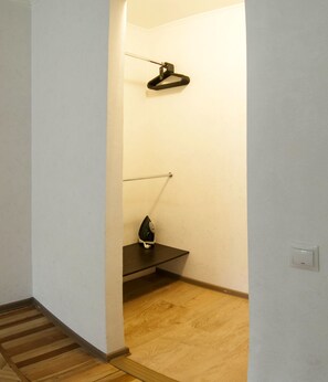 Iron/ironing board, free WiFi, bed sheets - Domumetro na K.Simonova (Moscow)