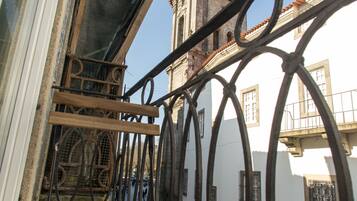 Premium Apartment, 1 Bedroom, Non Smoking, City View (2) | 1 bedroom, individually furnished, desk, blackout drapes