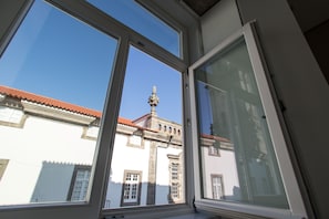 Premium Apartment, 1 Bedroom, Non Smoking, City View (3) | City view
