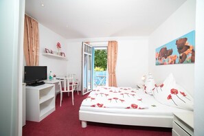 Comfort Room, Balcony | Katil bayi/kot (surcaj)