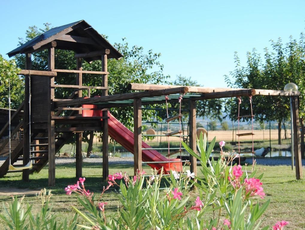 Children’s play area – outdoor