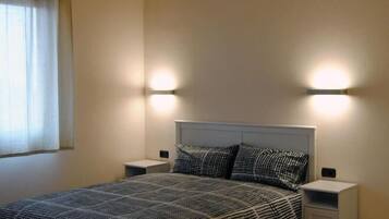 Quadruple Room | WiFi (free), bed sheets
