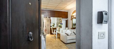 Apartment, 1 Schlafzimmer, Nichtraucher | Wohnbereich | Flachbildfernseher