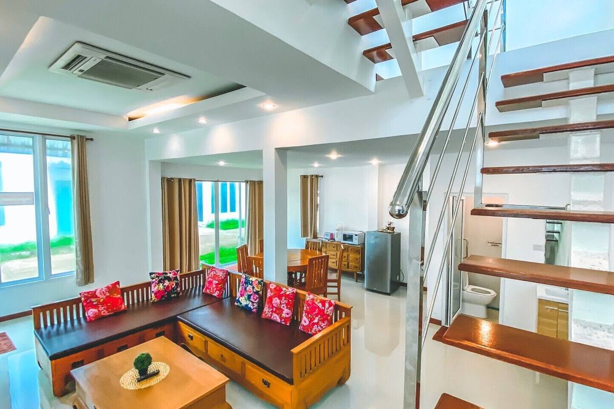 2 Bedrooms House | Living area