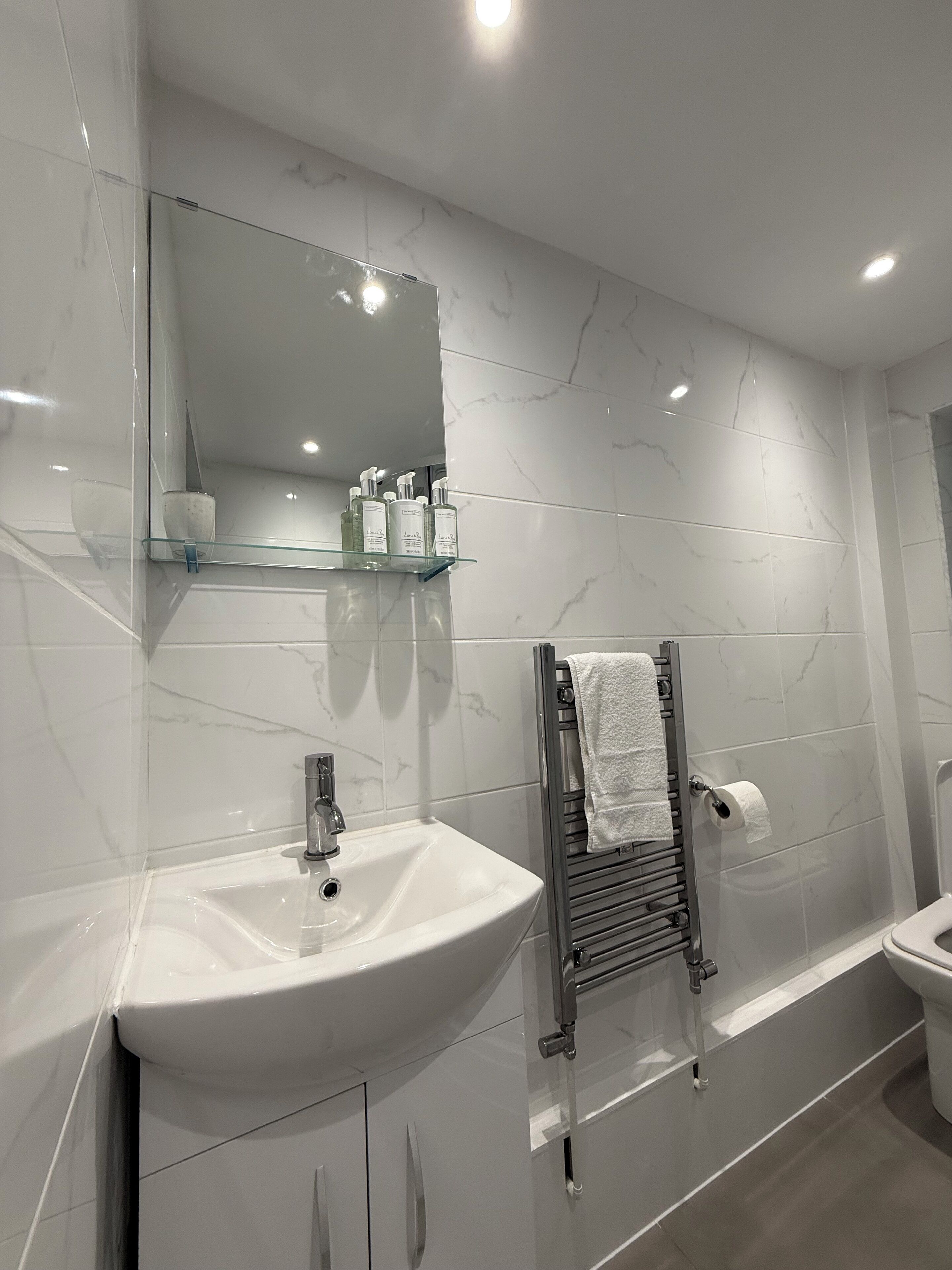 luxury studio suite | bathroom | shower