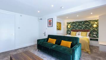 Luxury Studio Suite | Individually furnished, free WiFi, bed sheets