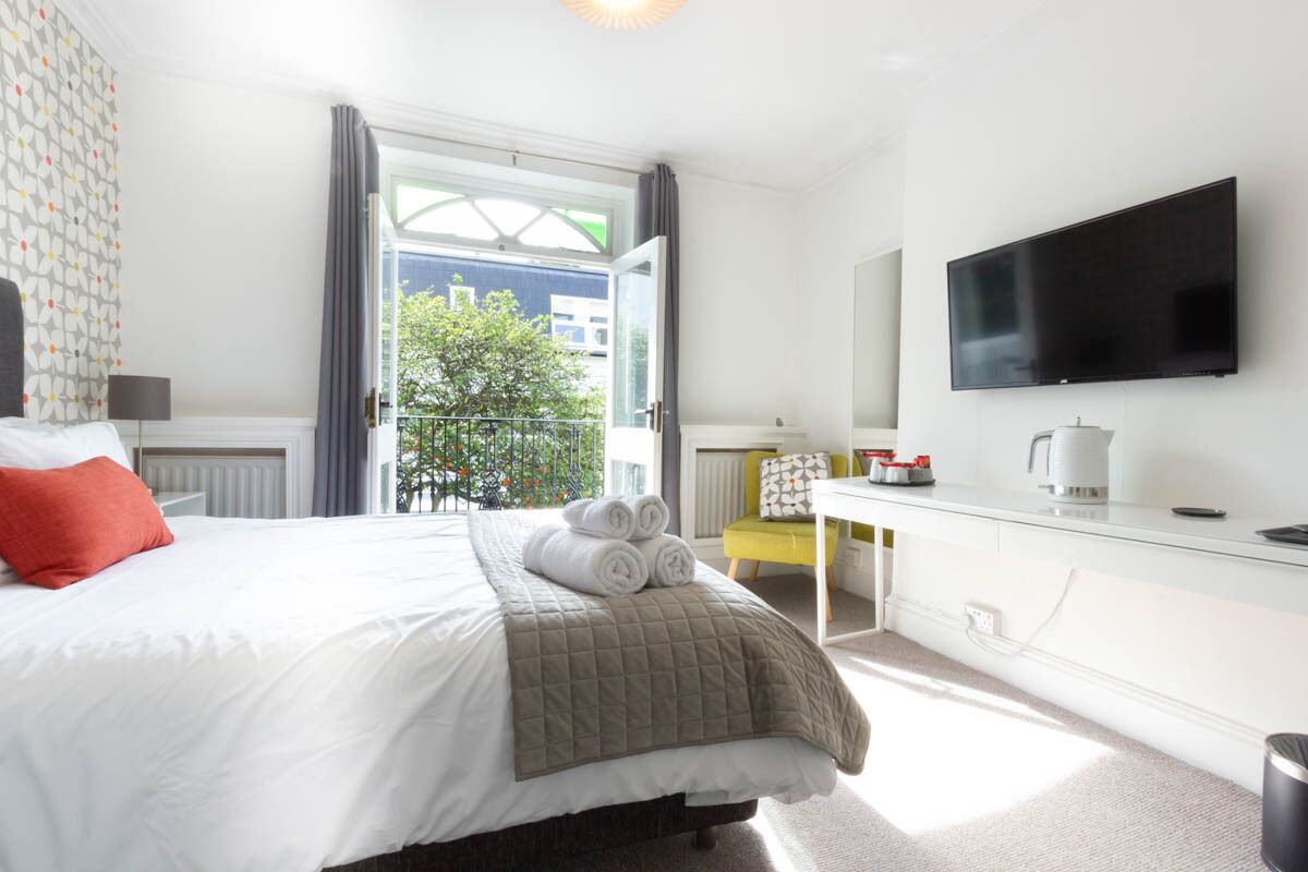 luxury king room, balcony | 1 bedroom, individually furnished, free wifi, bed sheets