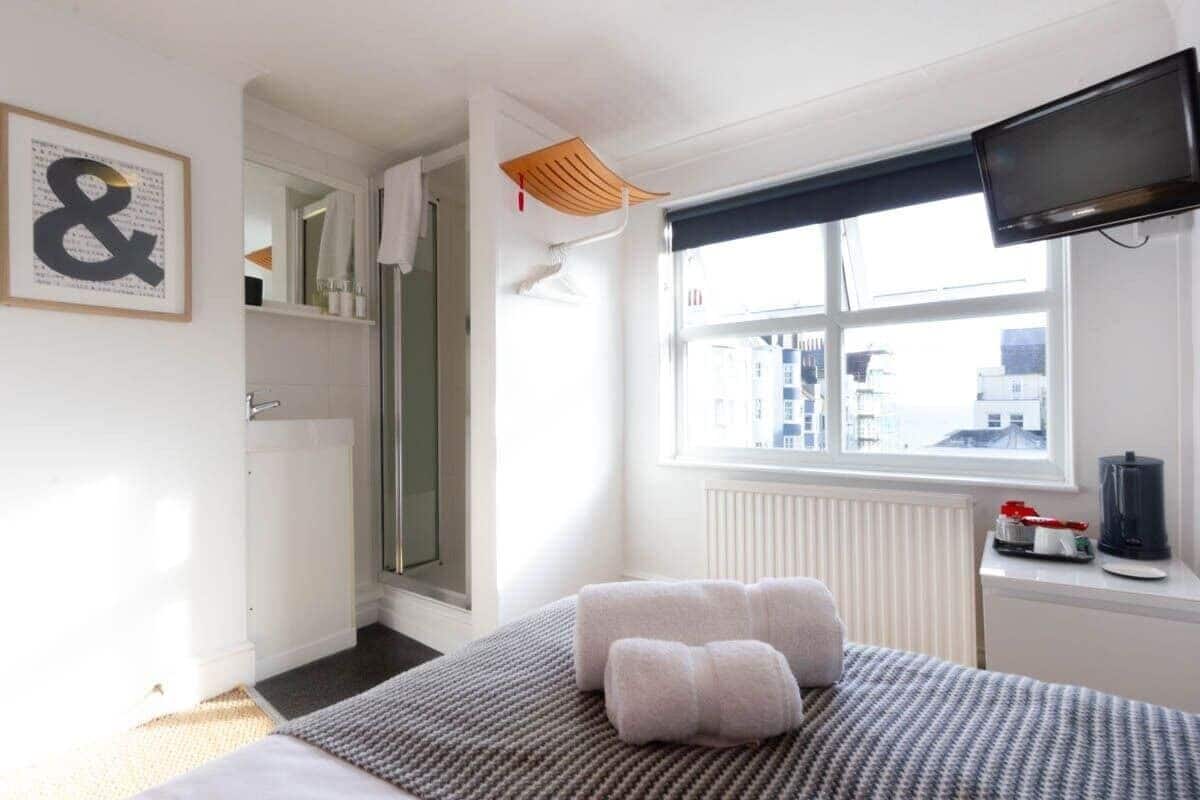 WiFi (free), individually furnished, bed sheets