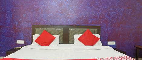 Double or Twin Room | Free WiFi, bed sheets