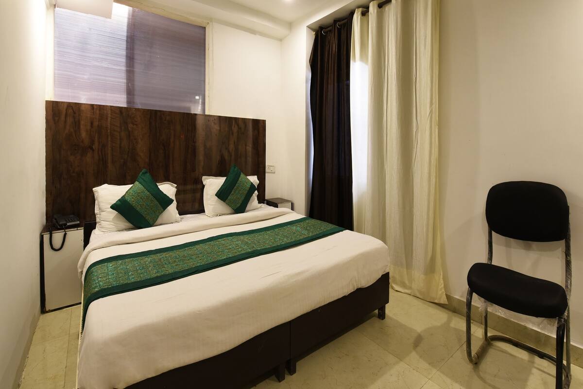 Doppel- oder Zweibettzimmer