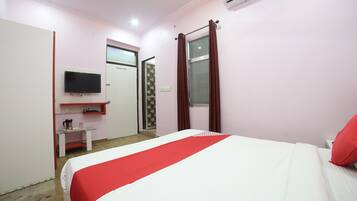 Double or Twin Room | Free WiFi, bed sheets