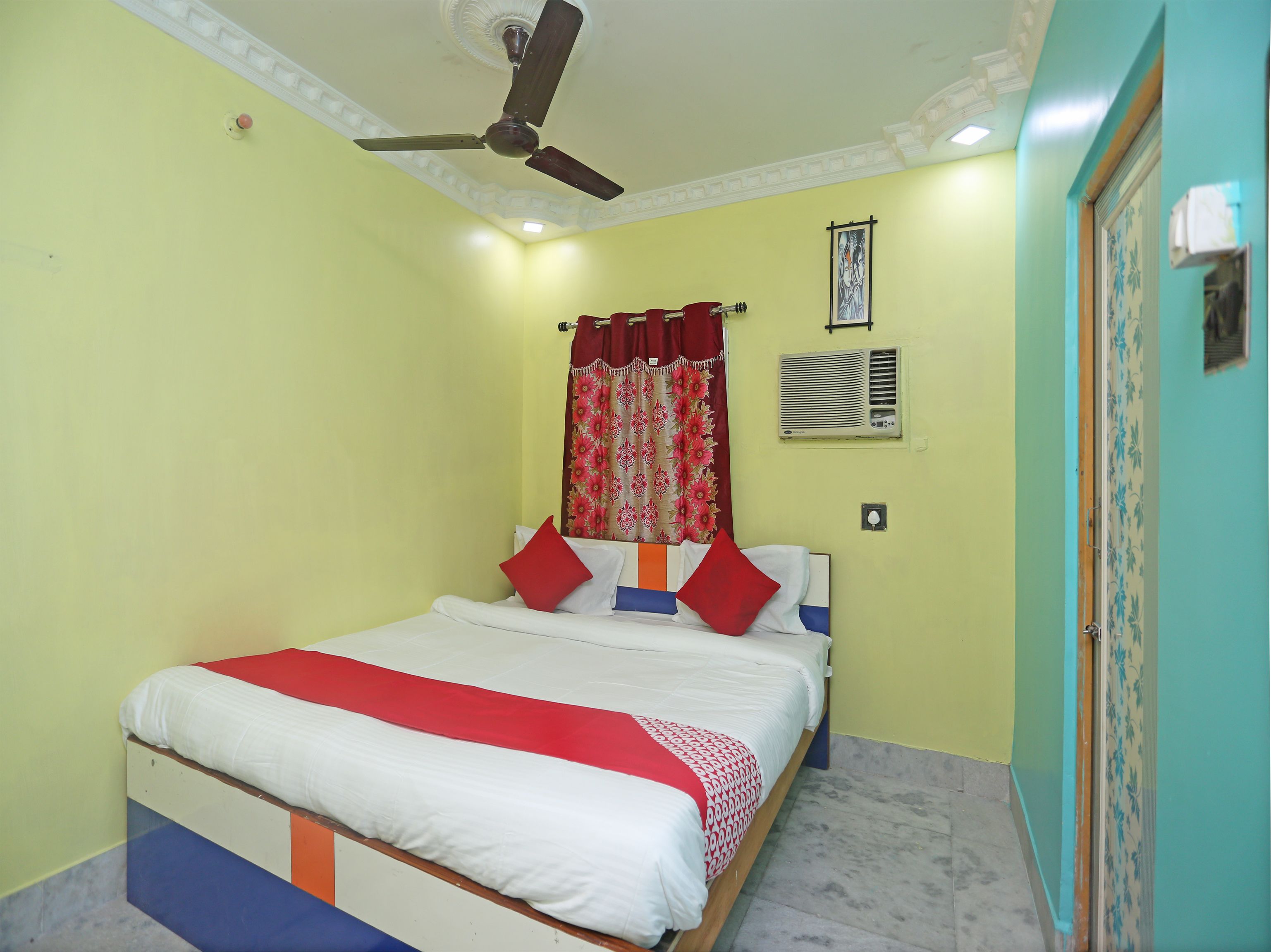 double room, 1 queen bed | free wifi