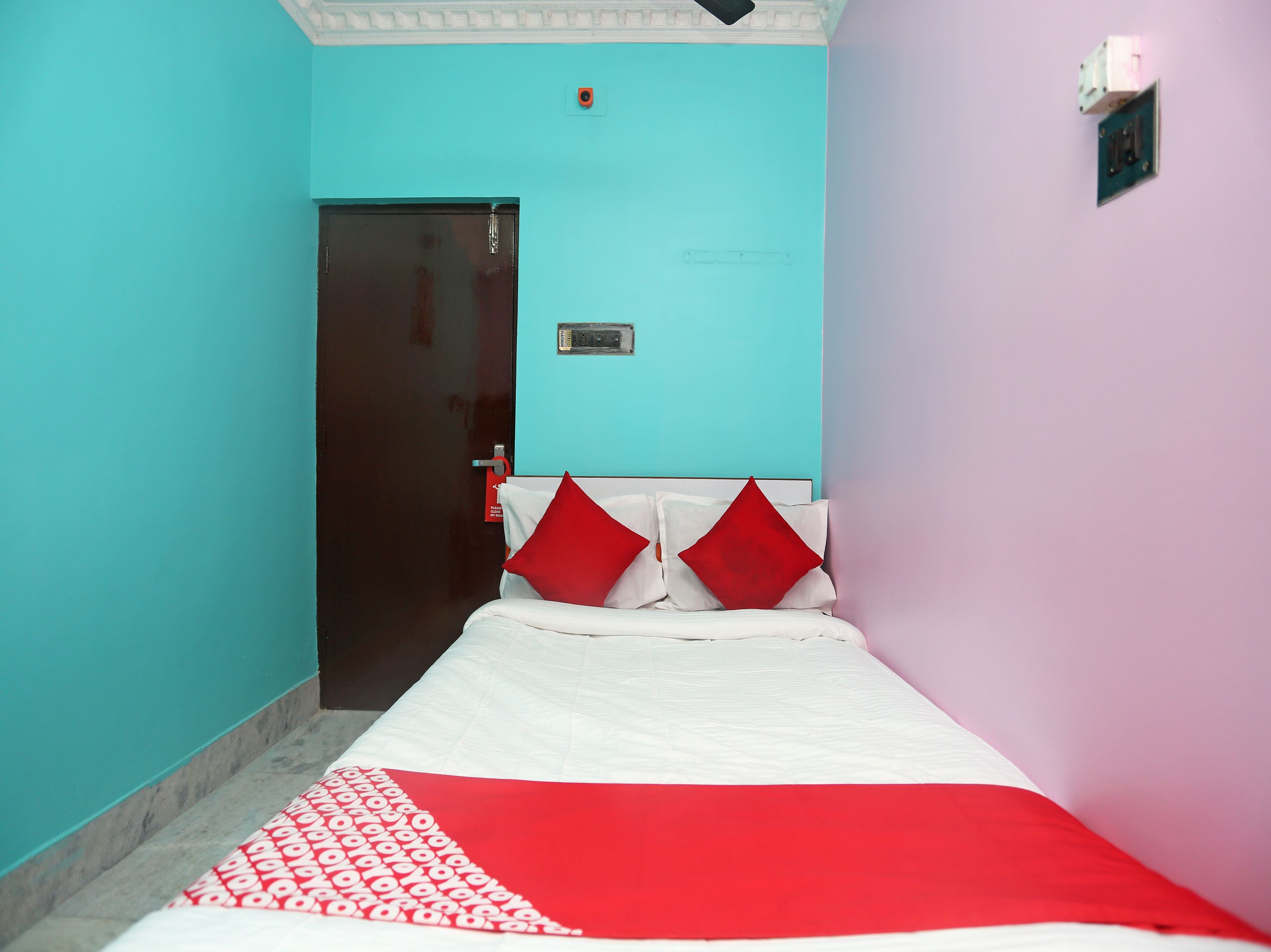 single room, 1 queen bed | free wifi