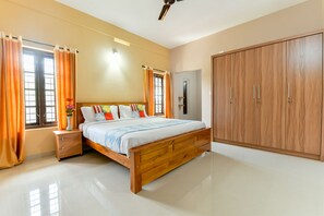 Double or Twin Room - OYO 24016 Home Valley View 2BHK Sulthan Bathery (Sulthan Bathery)