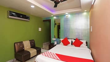 Double Room, 1 Queen Bed | Free WiFi